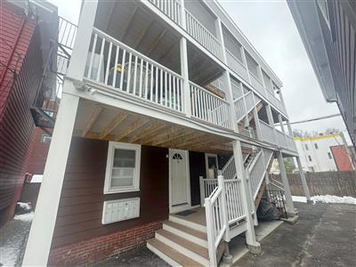 128 Pine St, The Port