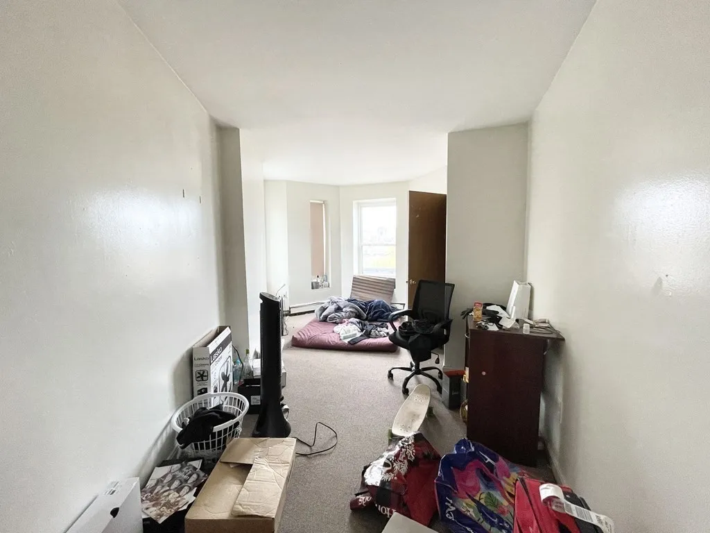 96 Hammond St, South End