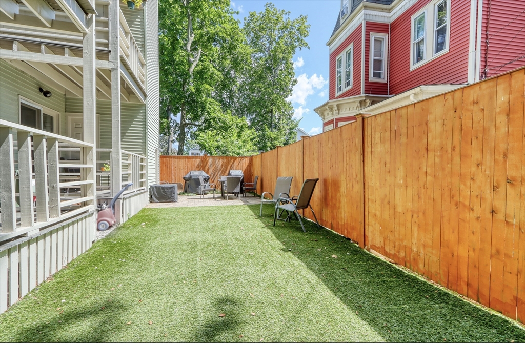 14 Holton, West Medford