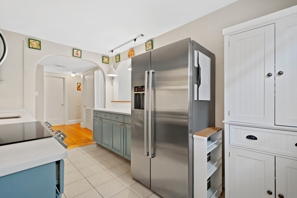 332 Jamaica Way, Jamaica Plain