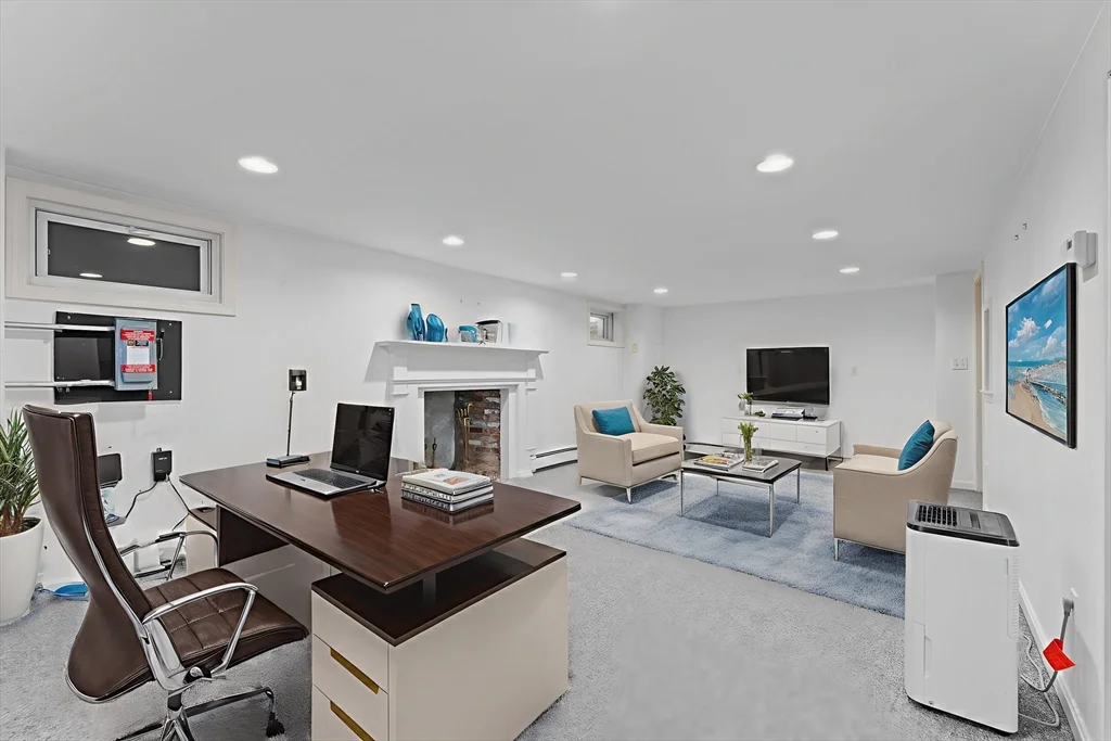 26 Cedar Hill Rd, Dover