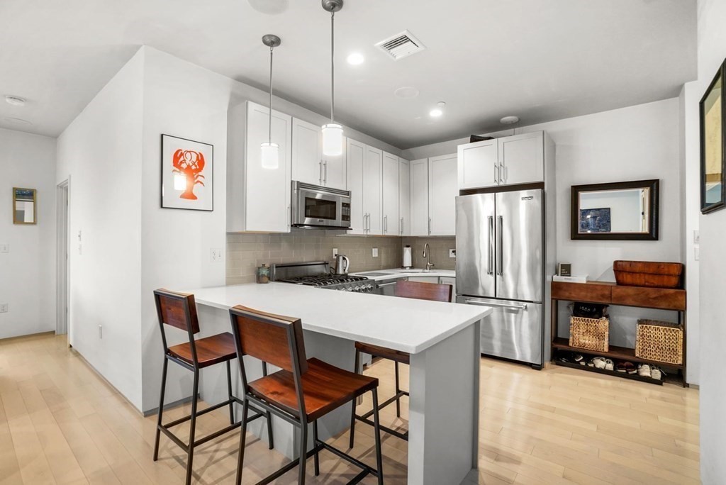 345 D St, South Boston