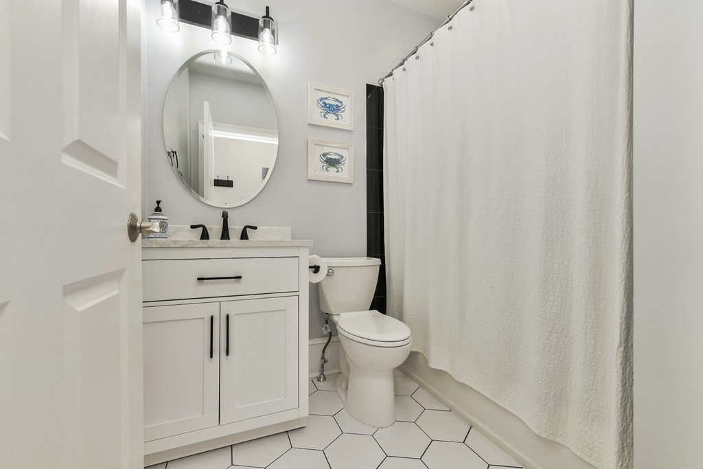 714 E 4th, South Boston