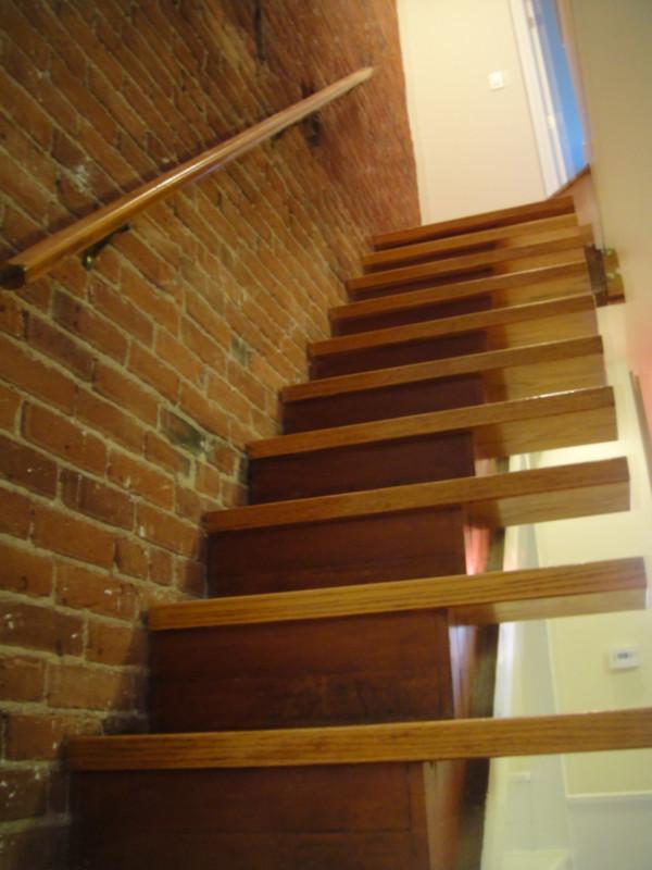 34 Sussex St, Roxbury