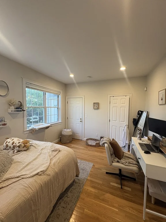 441 Bunker Hill St, Charlestown