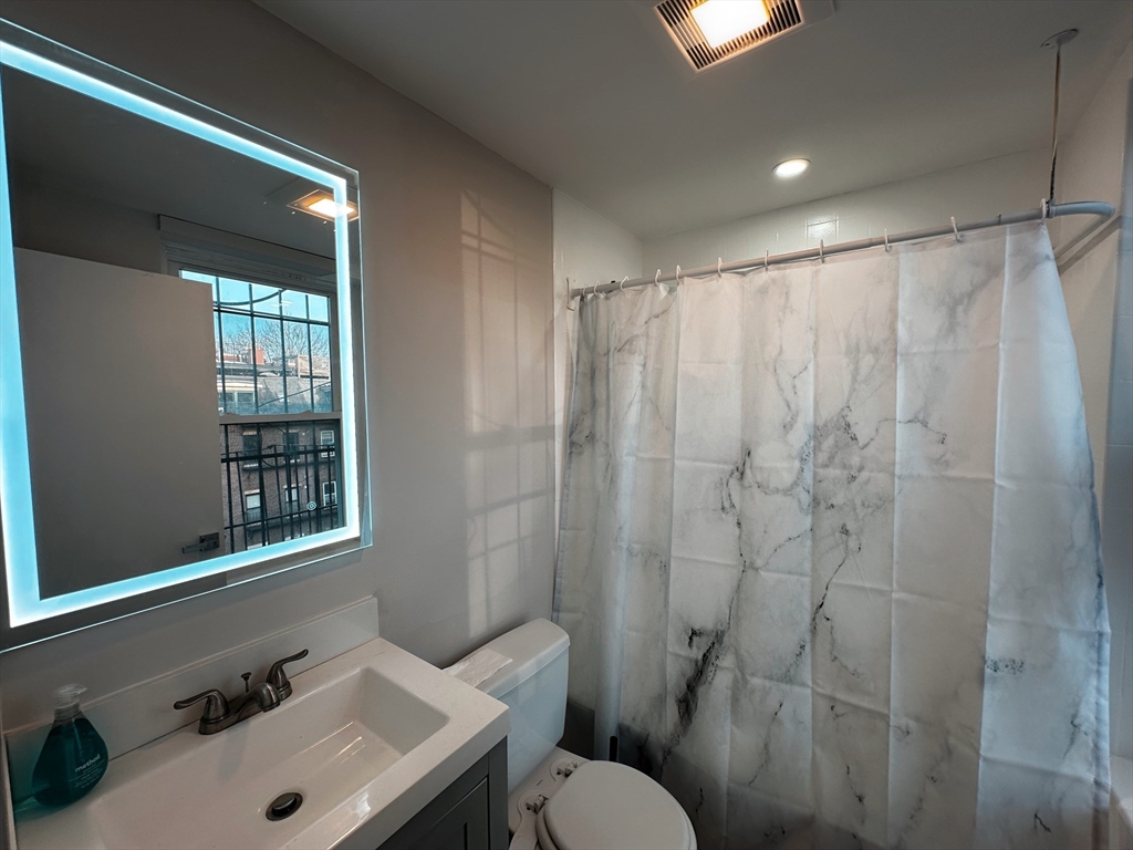 670 Massachussetts Ave, South End