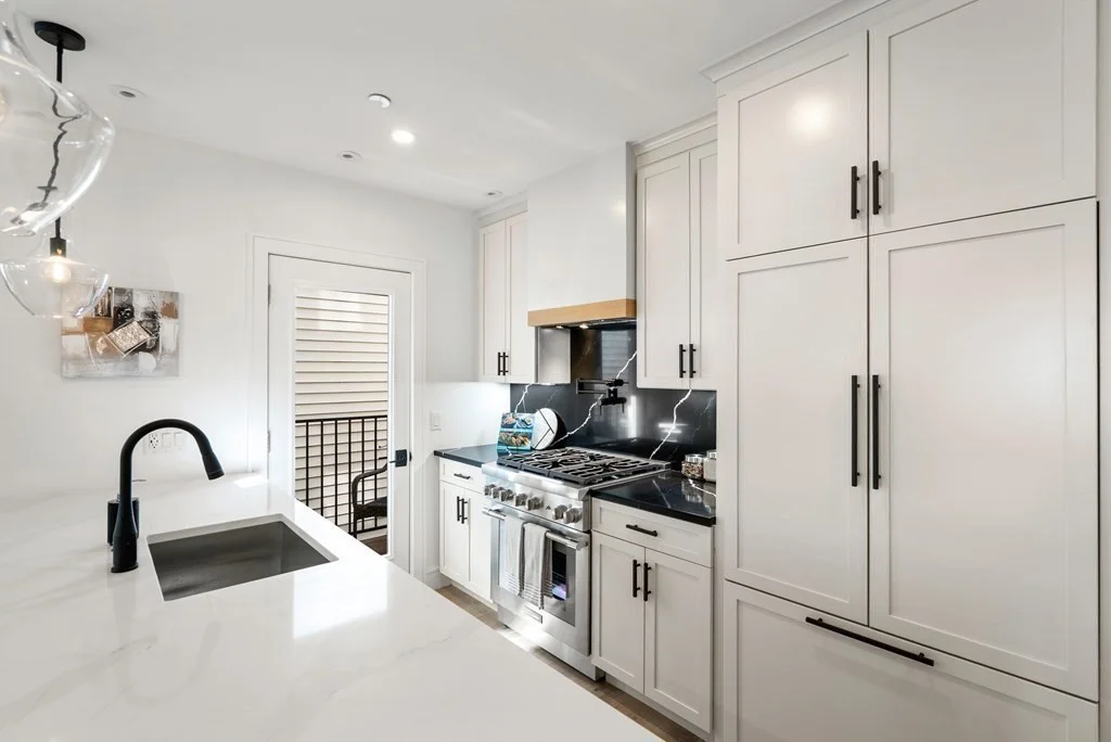 57 Saratoga St, East Boston