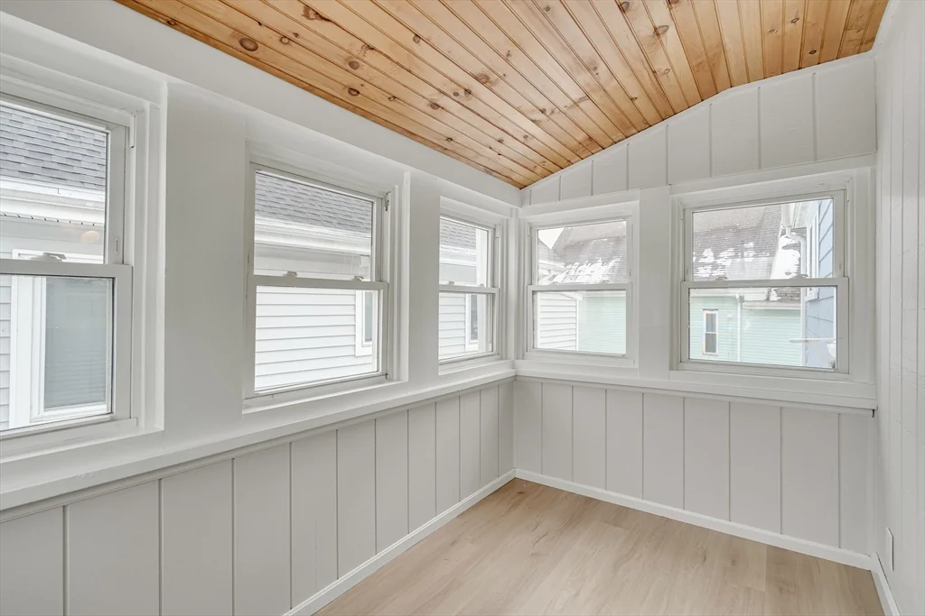 19 Fairview Ave, Malden