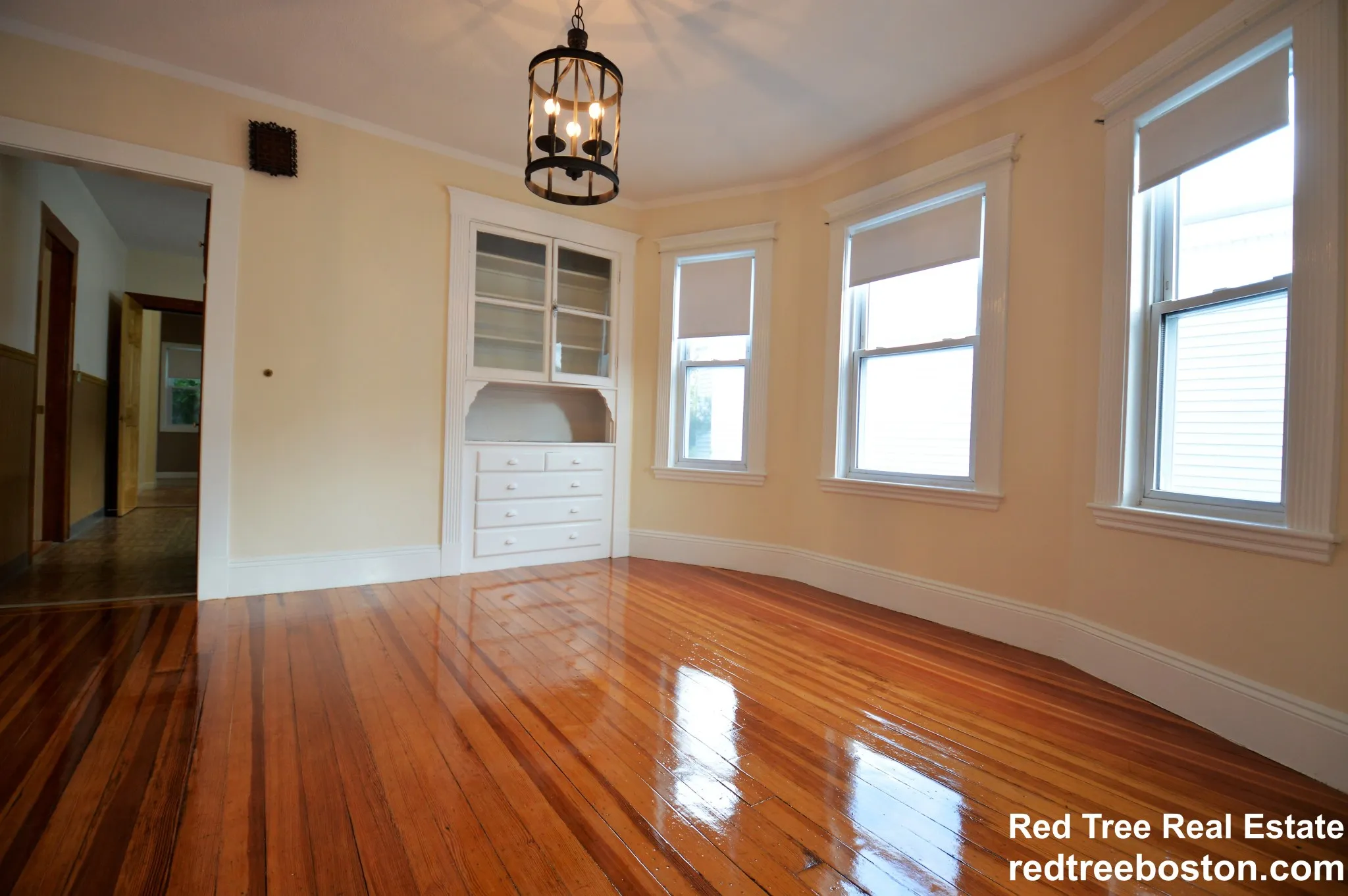 39 Montfern Ave, Brighton