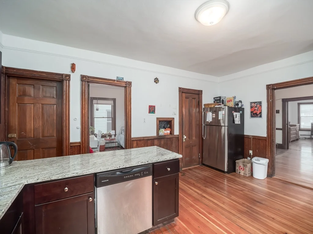 318 Beacon St, Ward Two