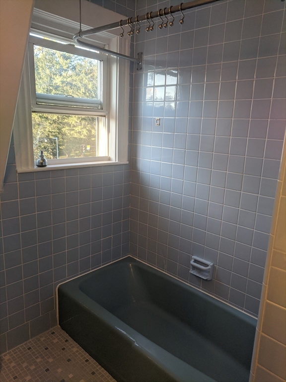 160 Washington St, Brighton