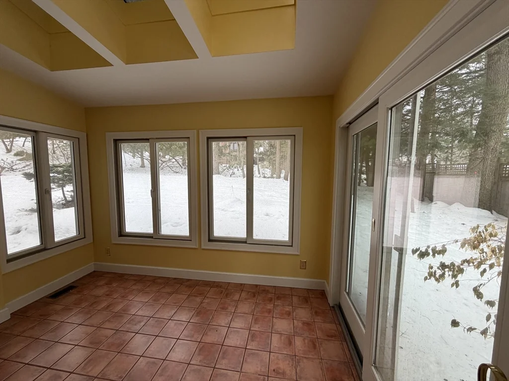 31 Fells Rd, Winchester