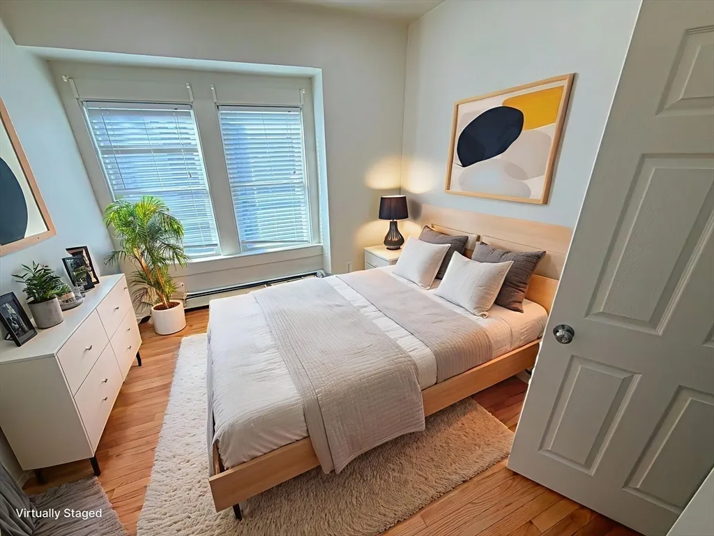 130 West 8th St, South Boston