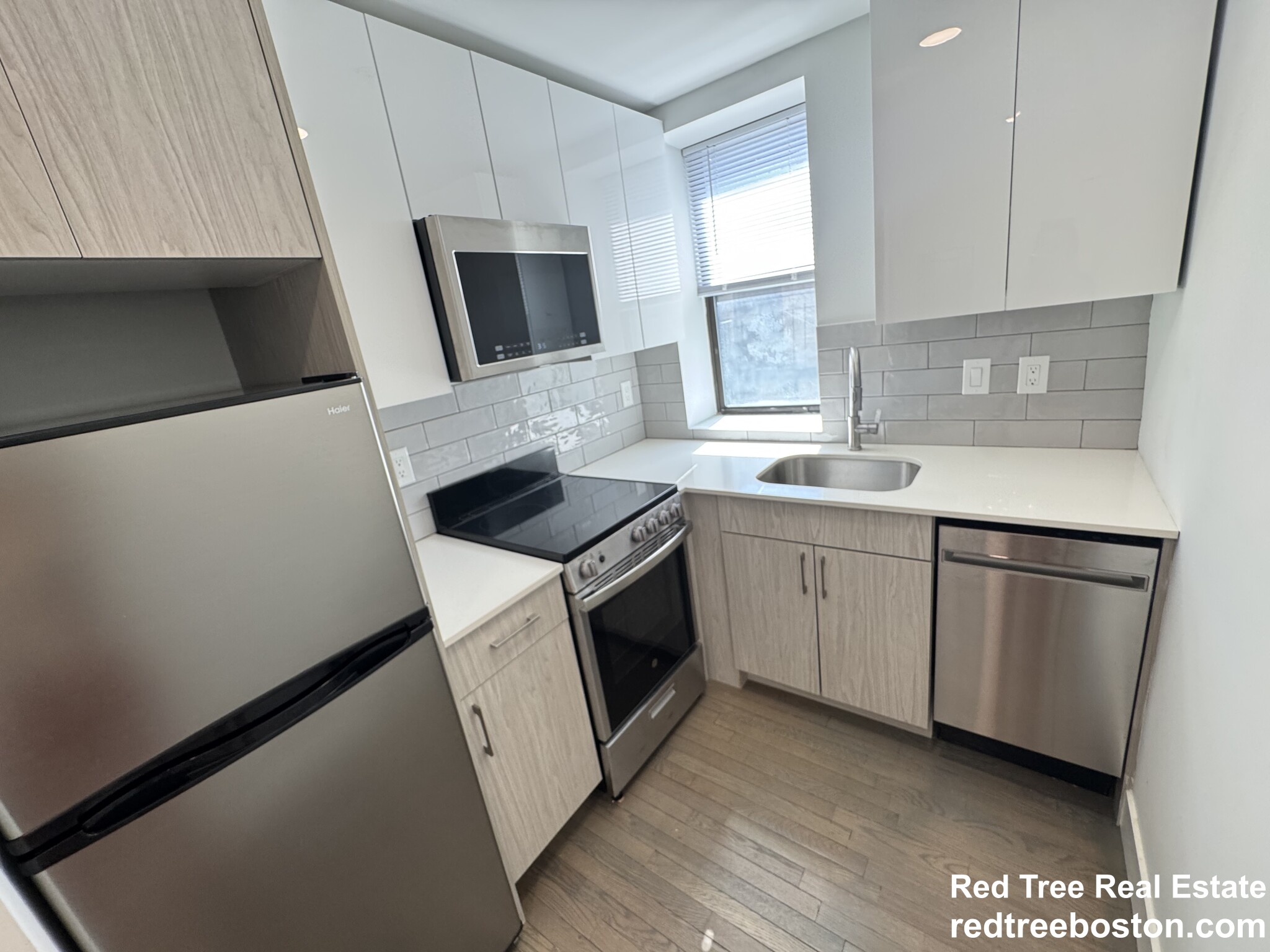 11 Peterborough St, Fenway