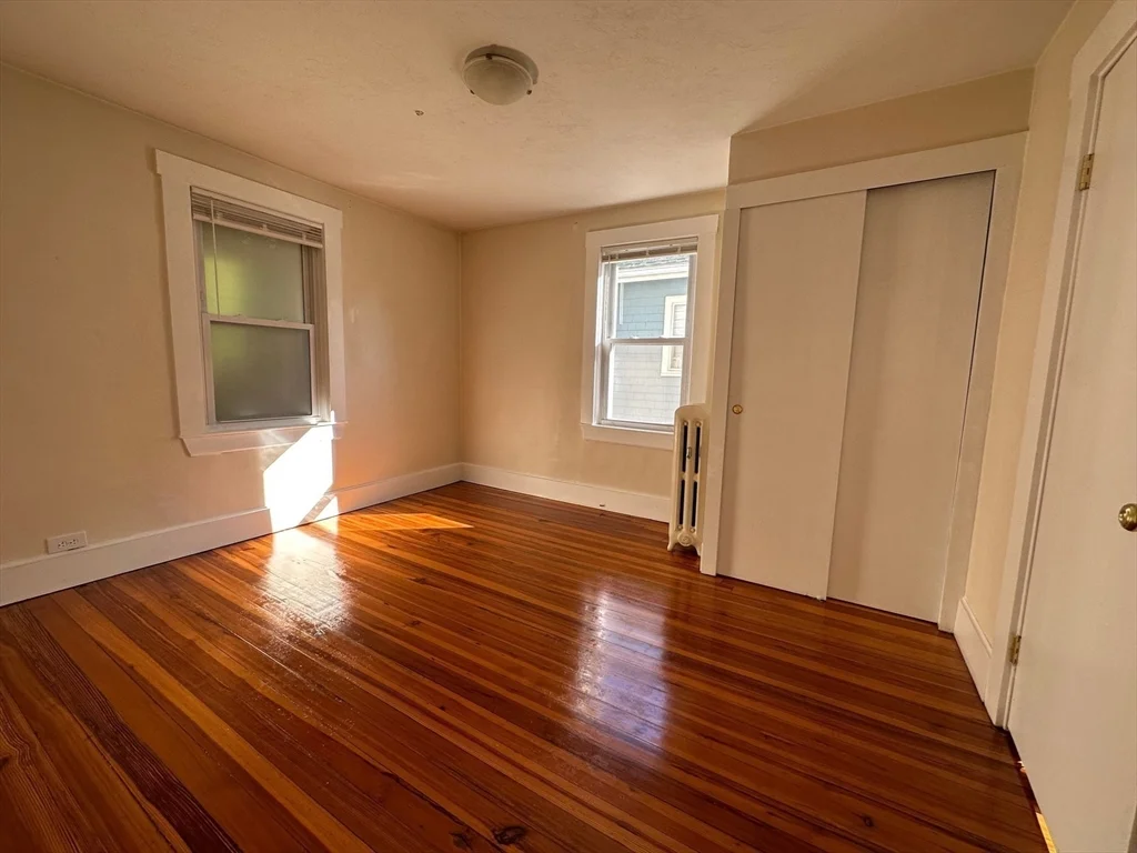 65 Walnut St, Belmont