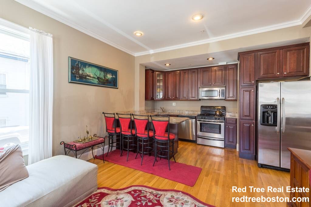 74 Georgia St, Roxbury