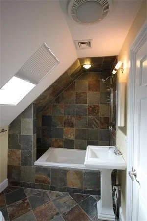 176 Hillside St, Mission Hill