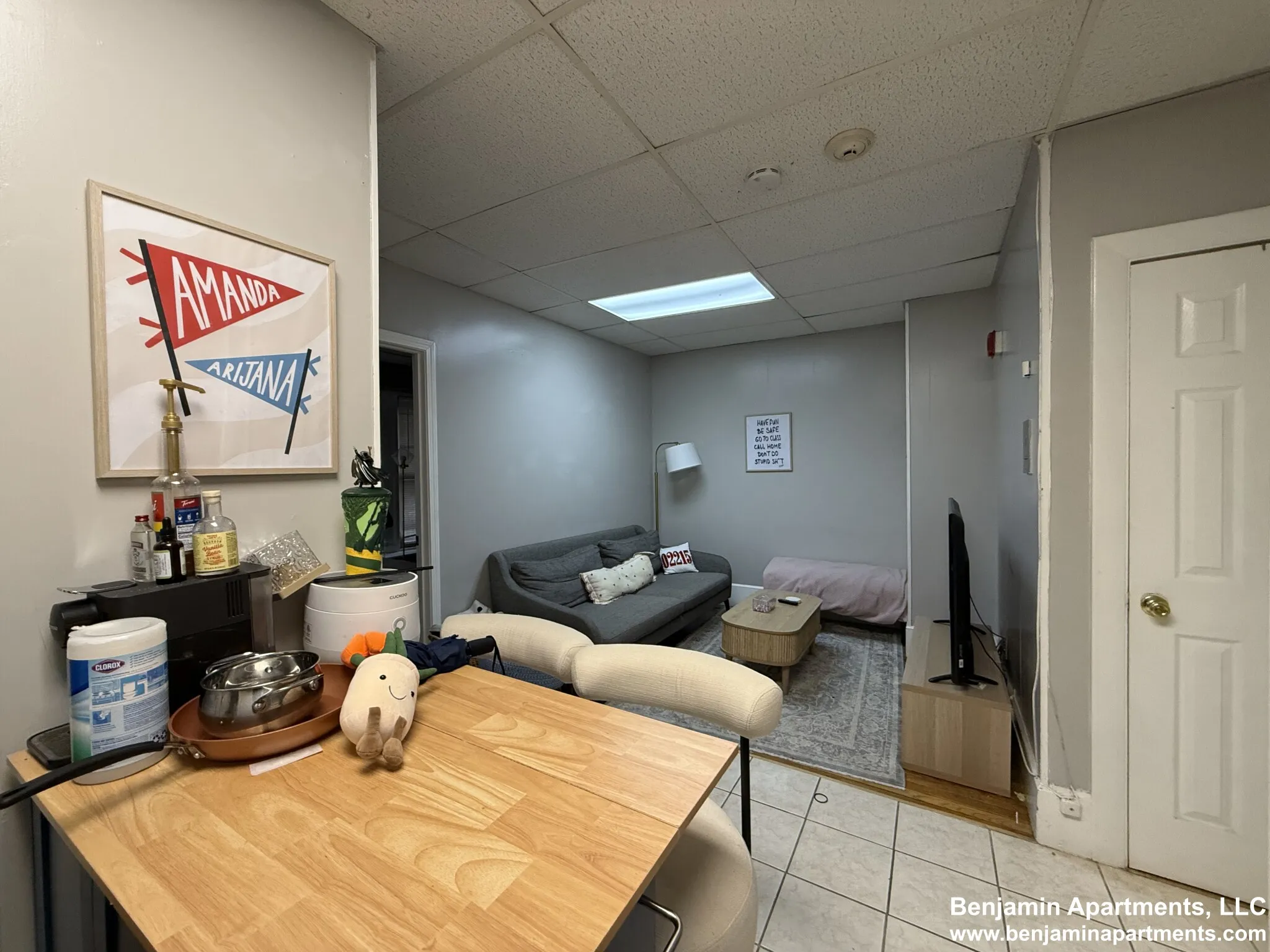 879 Beacon St, Fenway