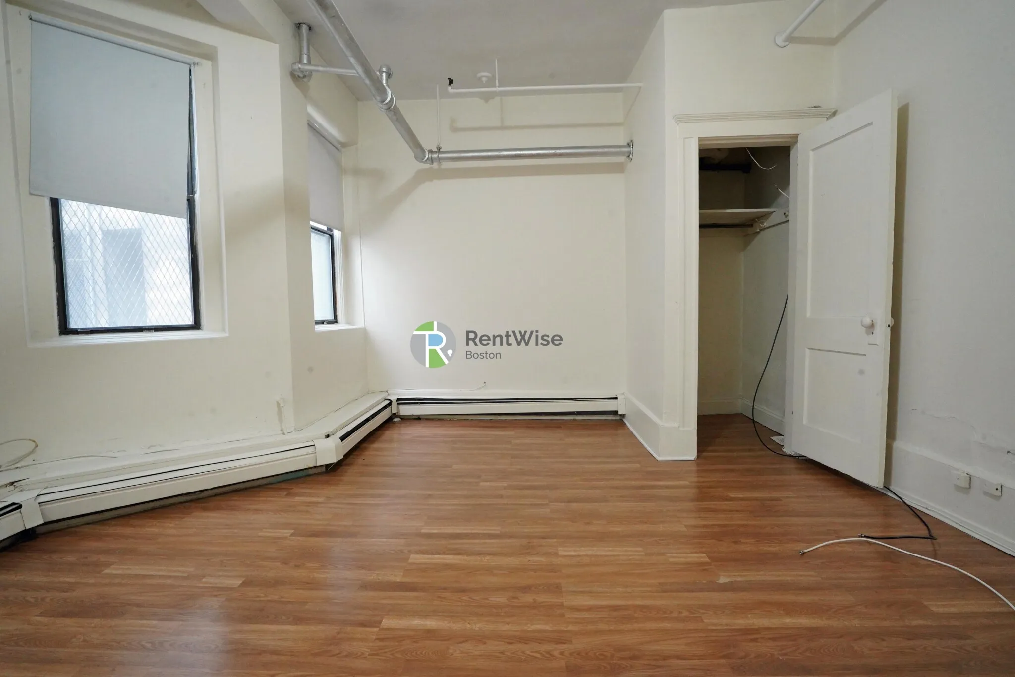 1144 Commonwealth Ave, North Brookline