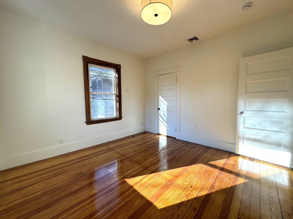 11 East Milton Rd, Brookline