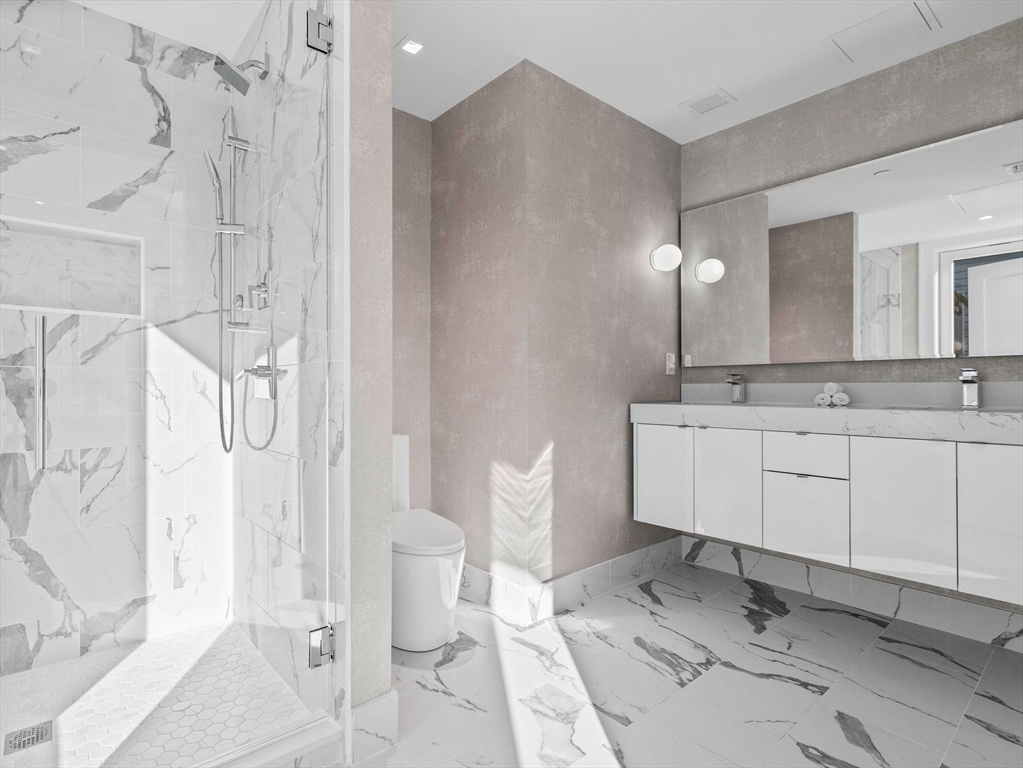 12 Deer St, Dorchester