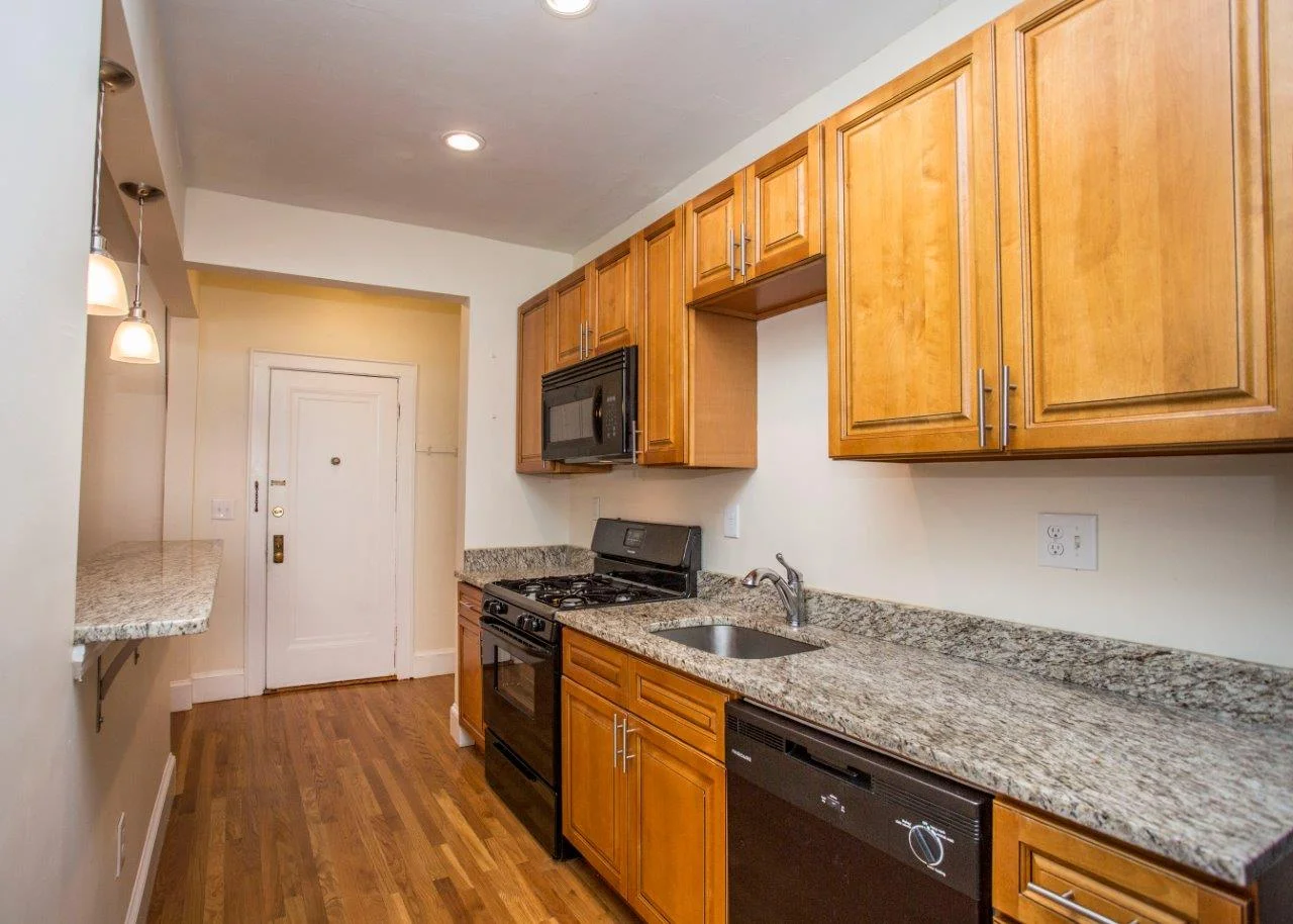 136 Highland Ave, Winter Hill