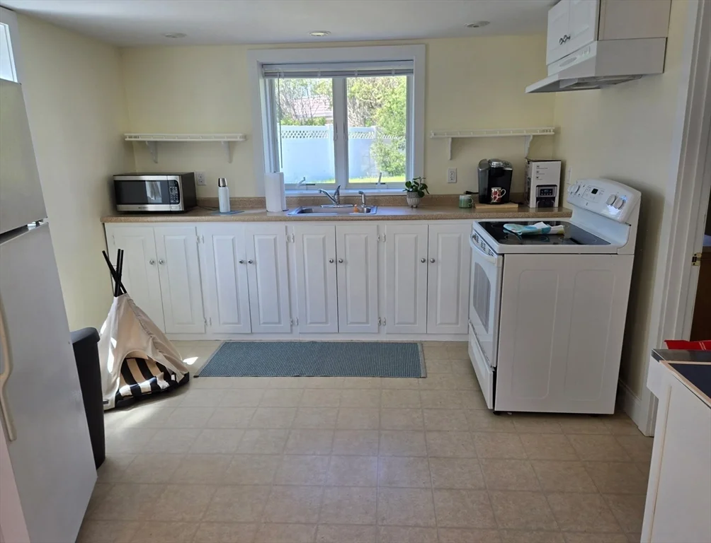 78 Southern, Newbury