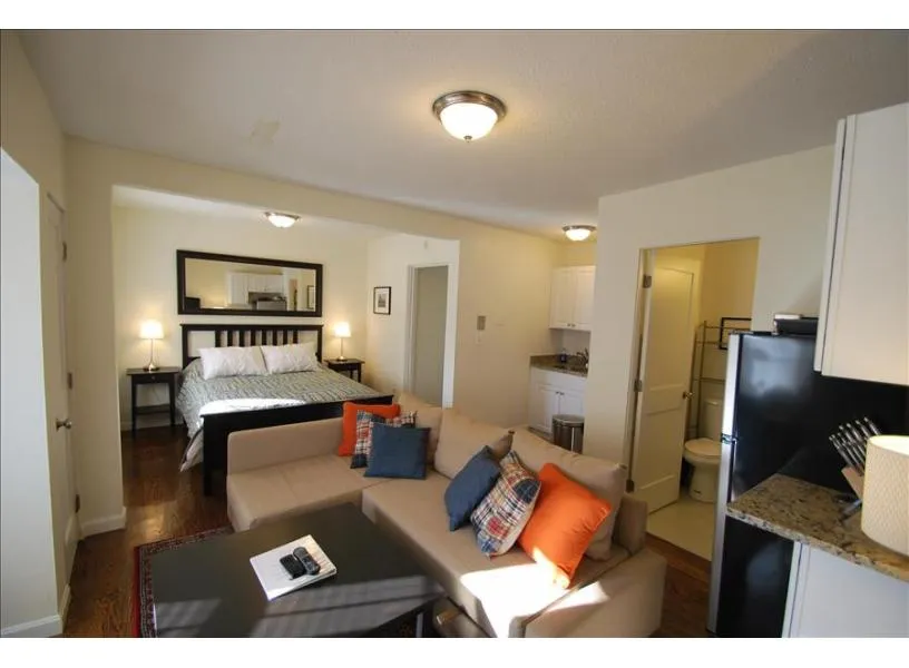 538 East Broadway, South Boston