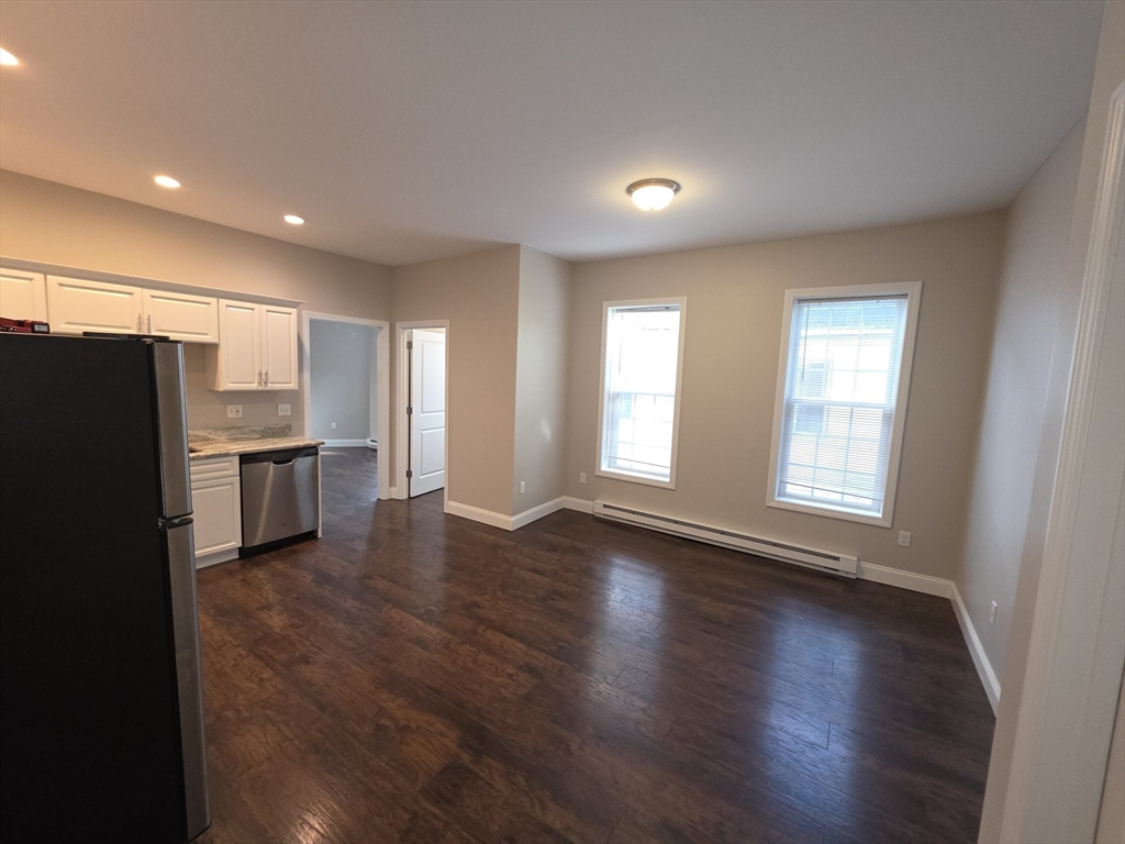 25 Brown Ave, Holyoke