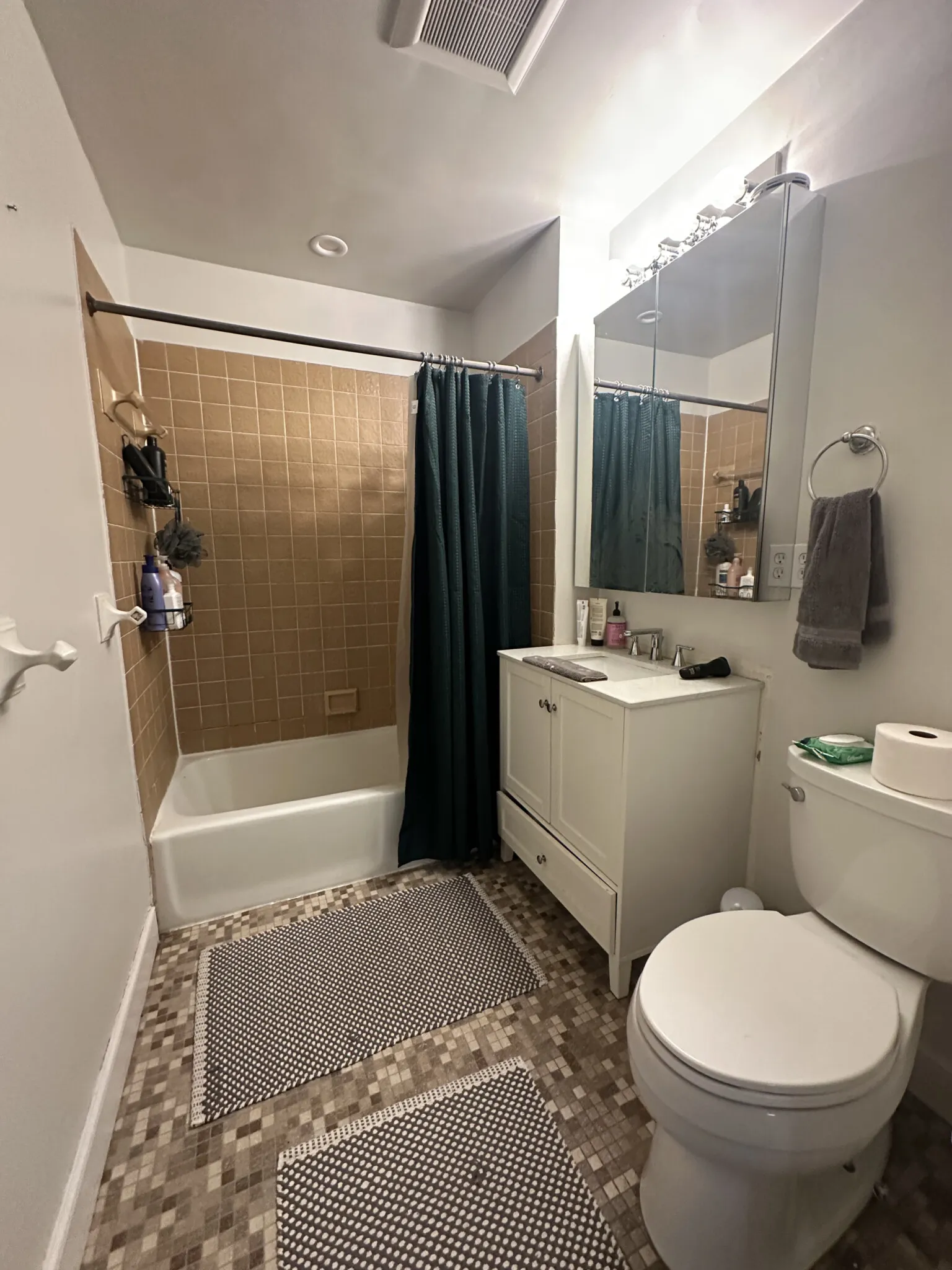 100 Riverway, Longwood