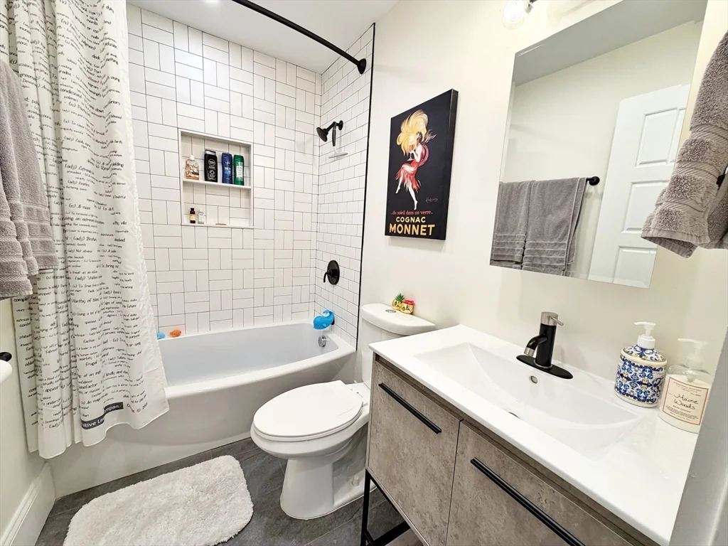 63 Marion St, East Boston