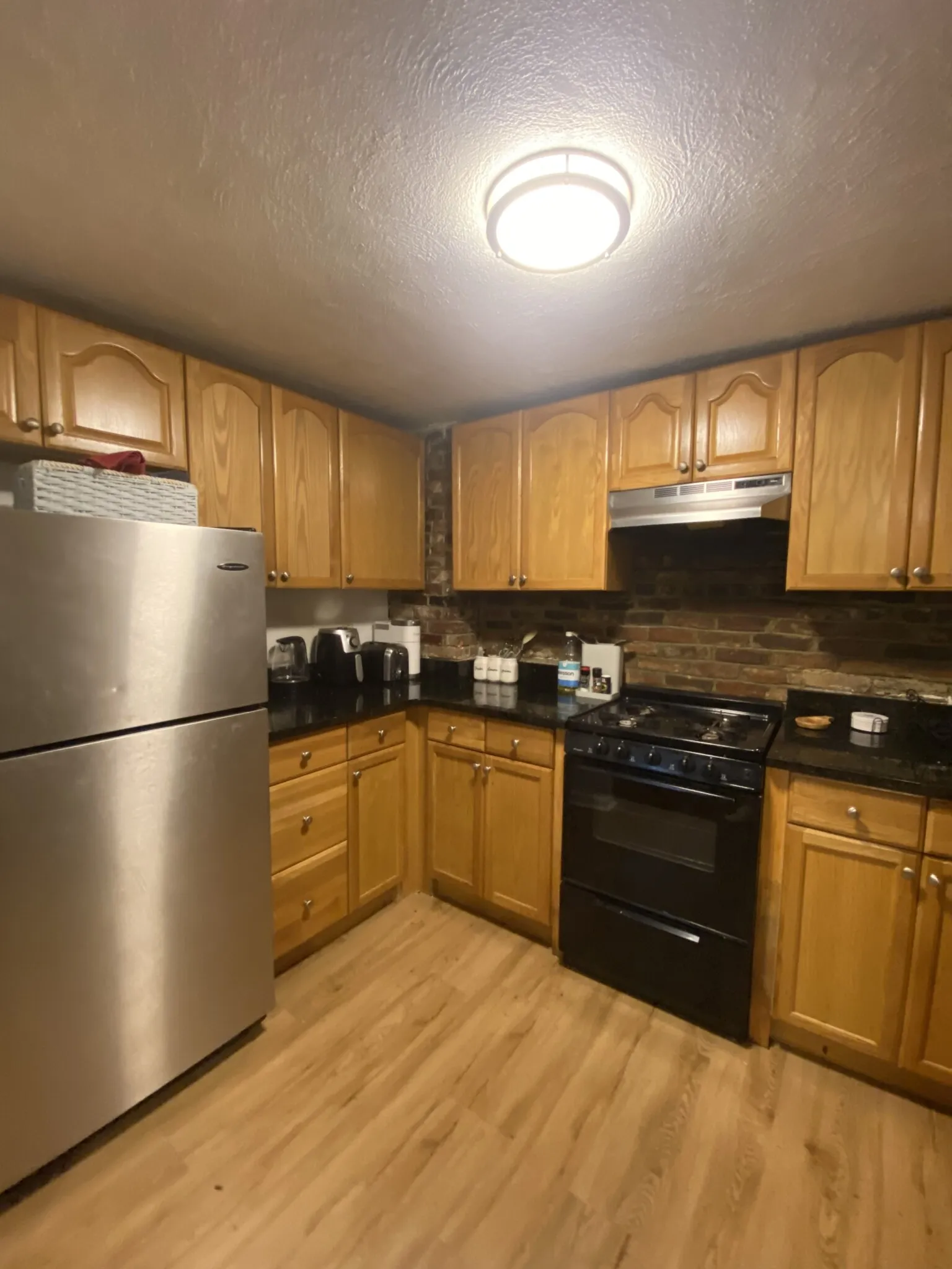 145 Endicott St, North End