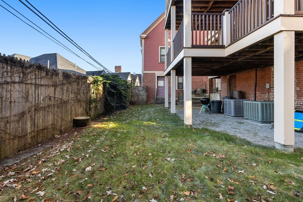 60 Sheridan St, Jamaica Plain