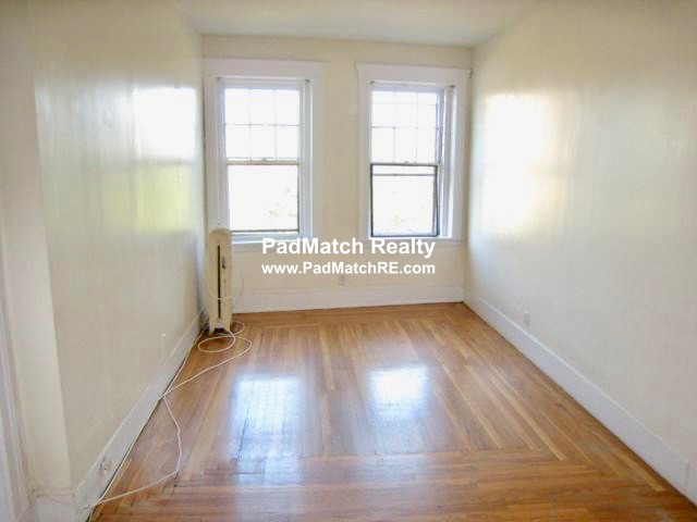 1872 Commonwealth Ave, Brighton