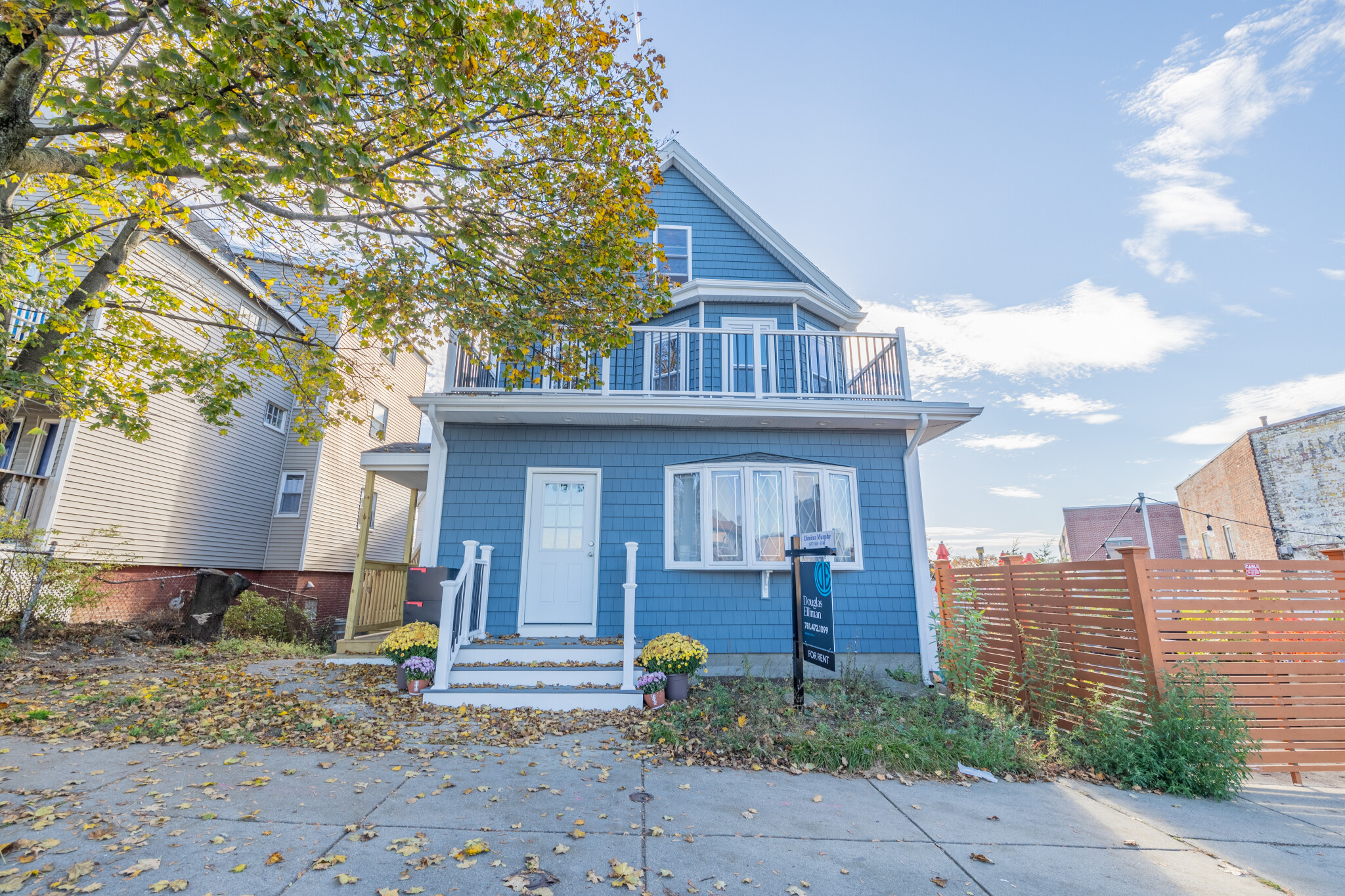 482 Broadway, Magoun Square