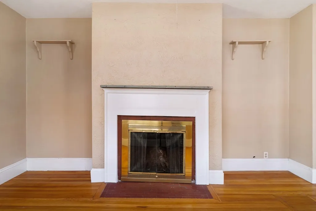 18 Newcastle Rd, Brighton