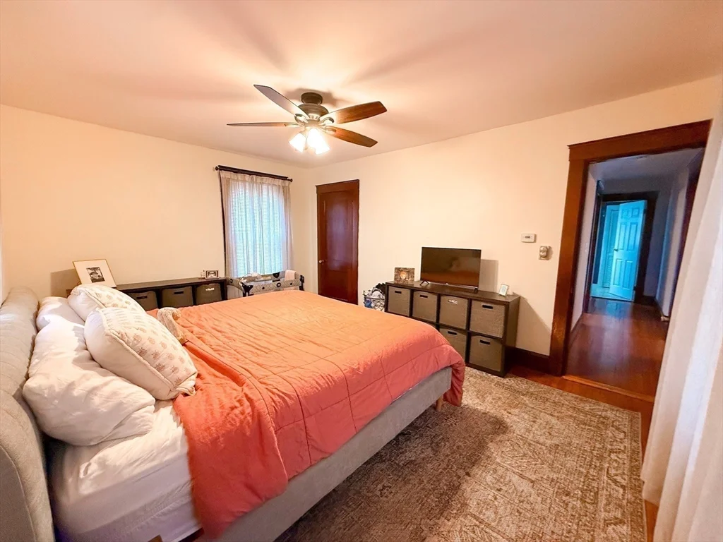 66 Riverview Ave, Waltham