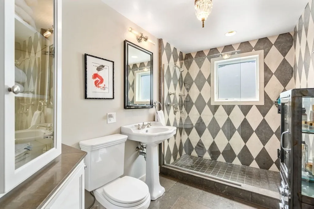 48 Appleton St, South End