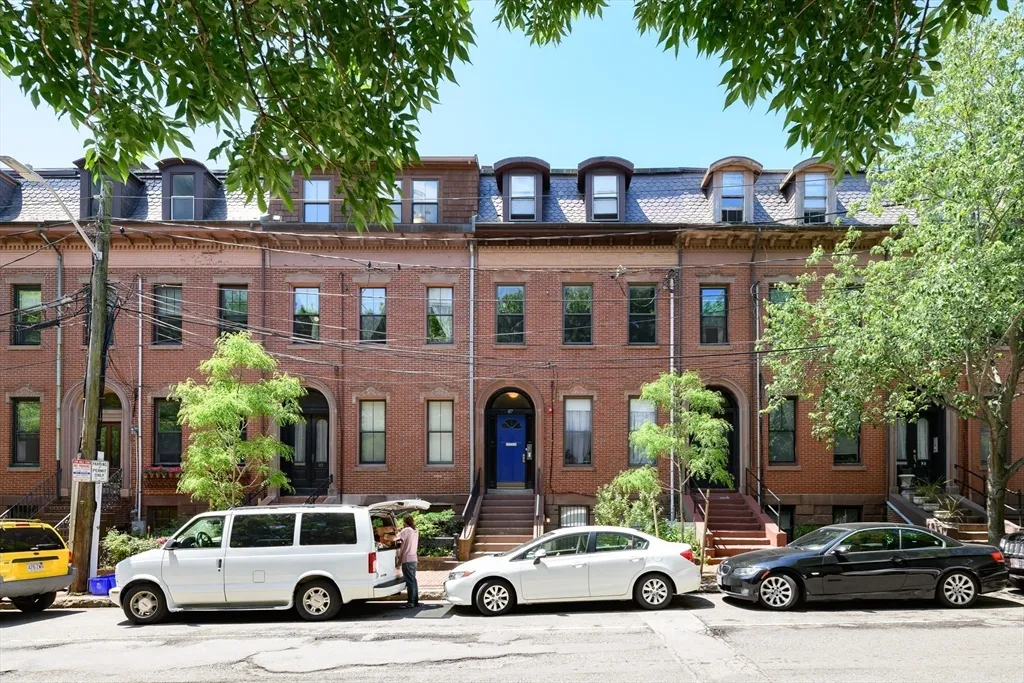 87 Third St, East Cambridge