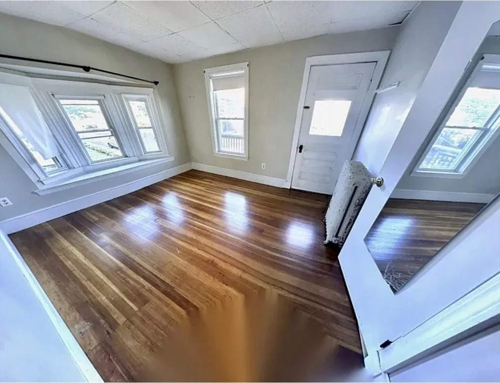 14 Dow St, West Somerville