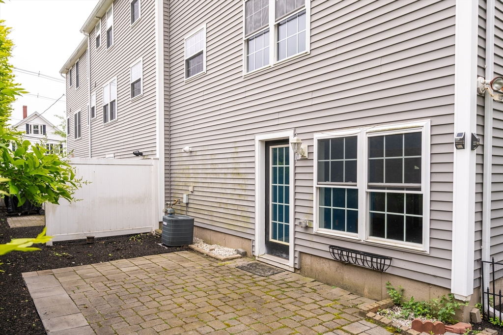 73 Liberty St, Danvers