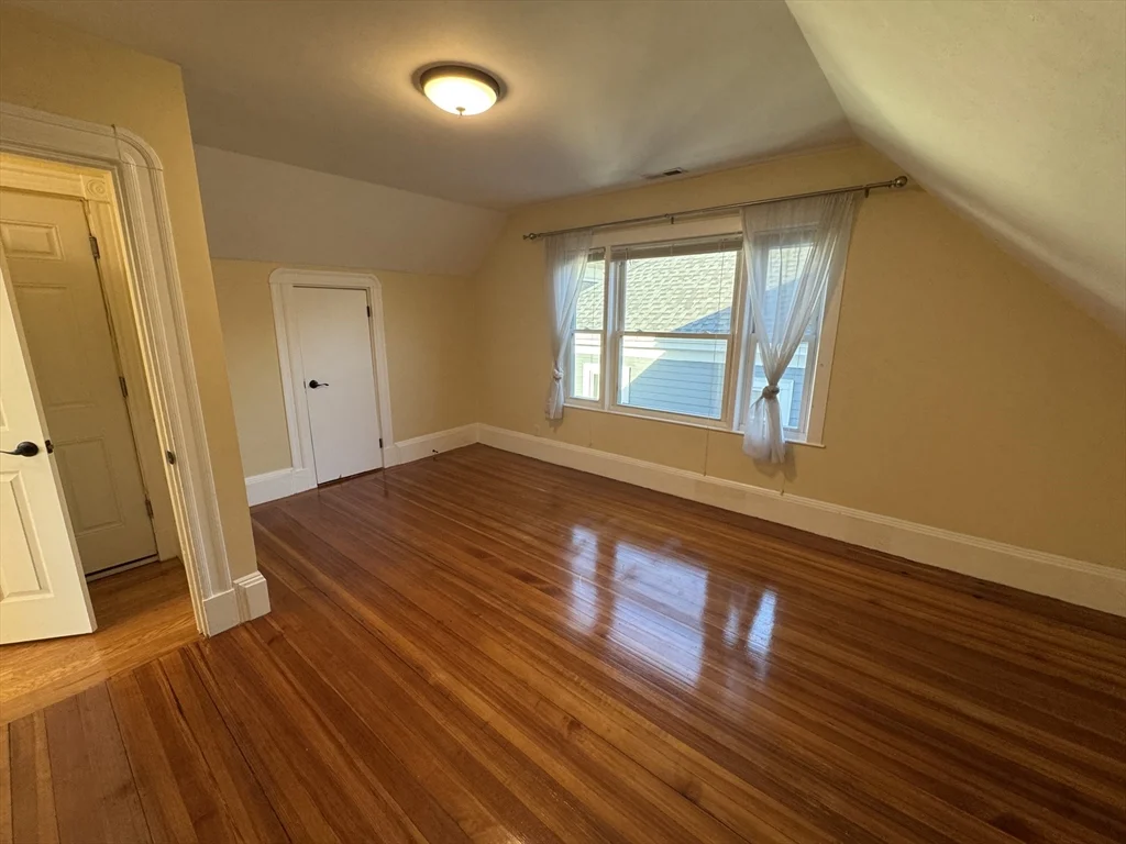 50 Lowell St, Spring Hill