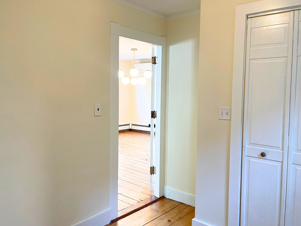 20 Pleasant St, Salem