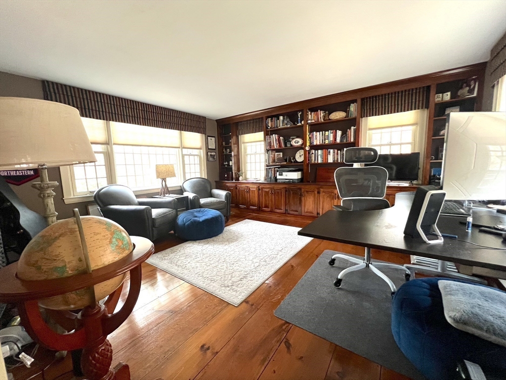 170 Saddle Hill Rd, Hopkinton