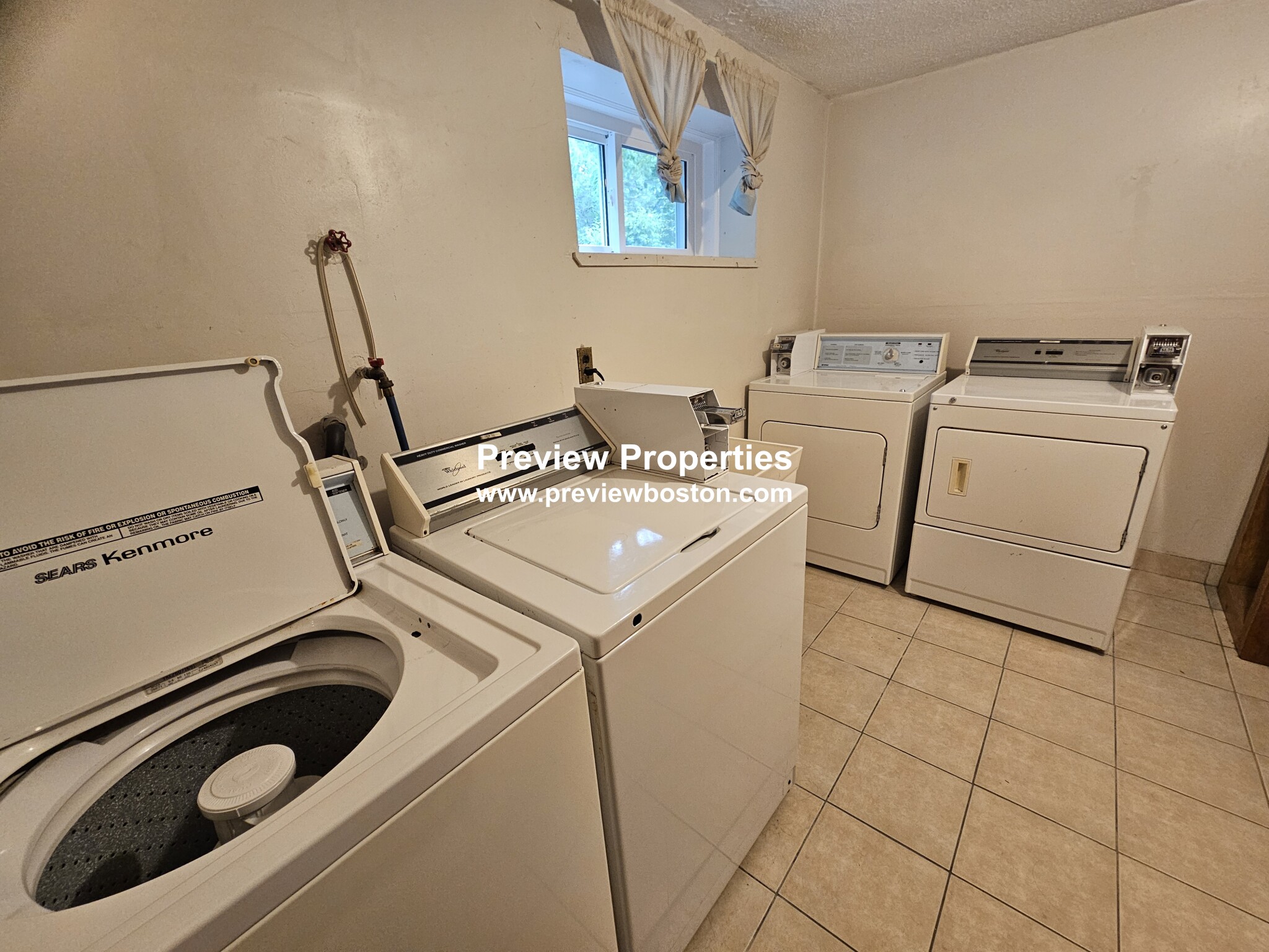 150 Barham Ave, North Quincy