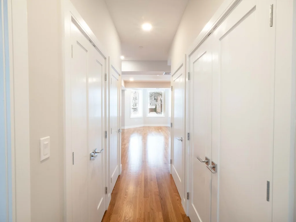 142 Coolidge St, Coolidge Corner