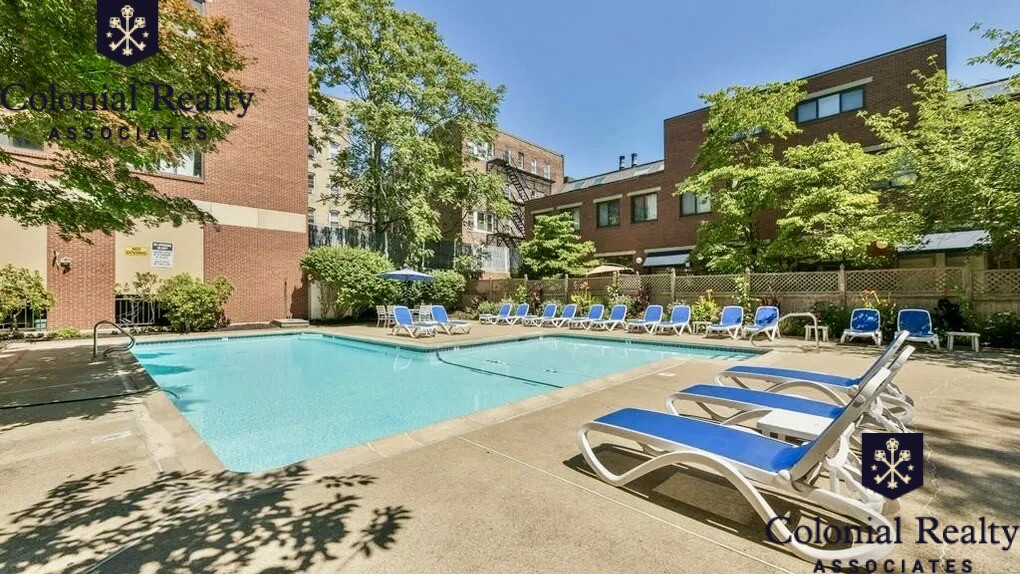 87 Brainerd Rd, Allston