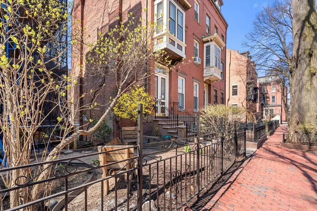 70 Rutland St, South End