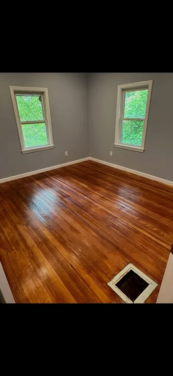 19 Dell Ave, Hyde Park