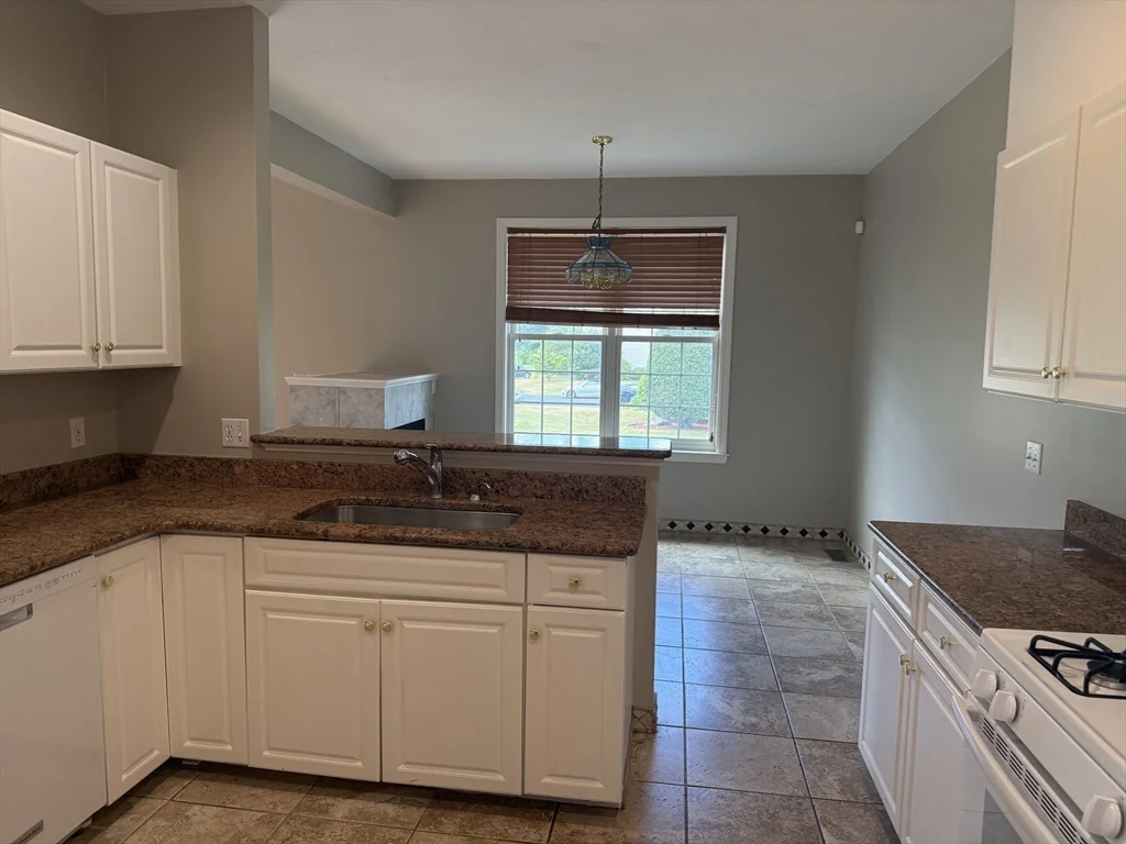 74 Odonnell Ave, Shrewsbury